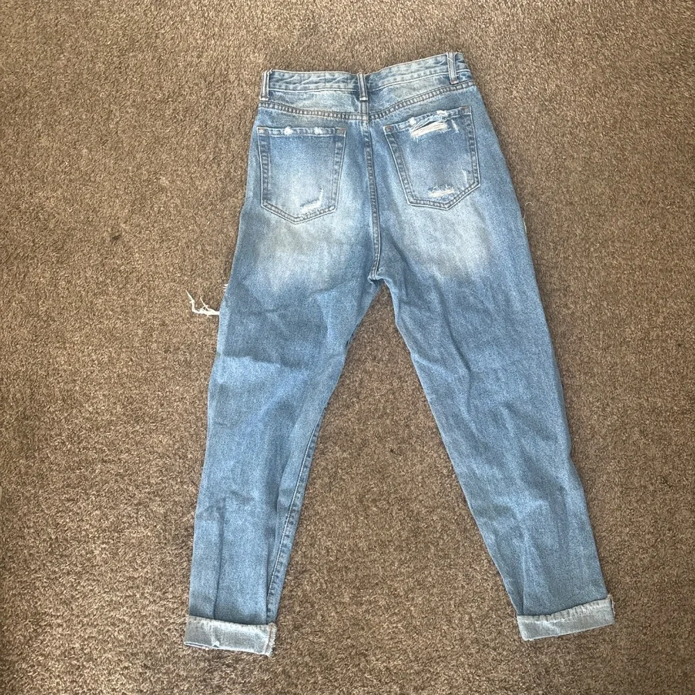 Jeans - Picture 2 of 3